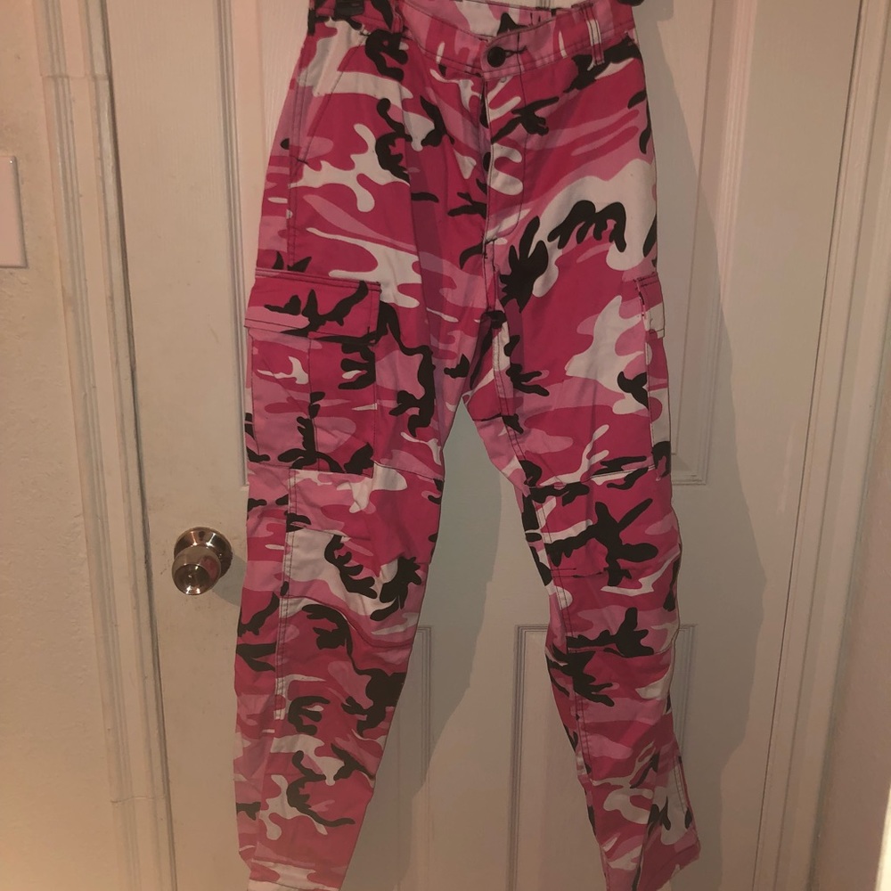 Camo pants